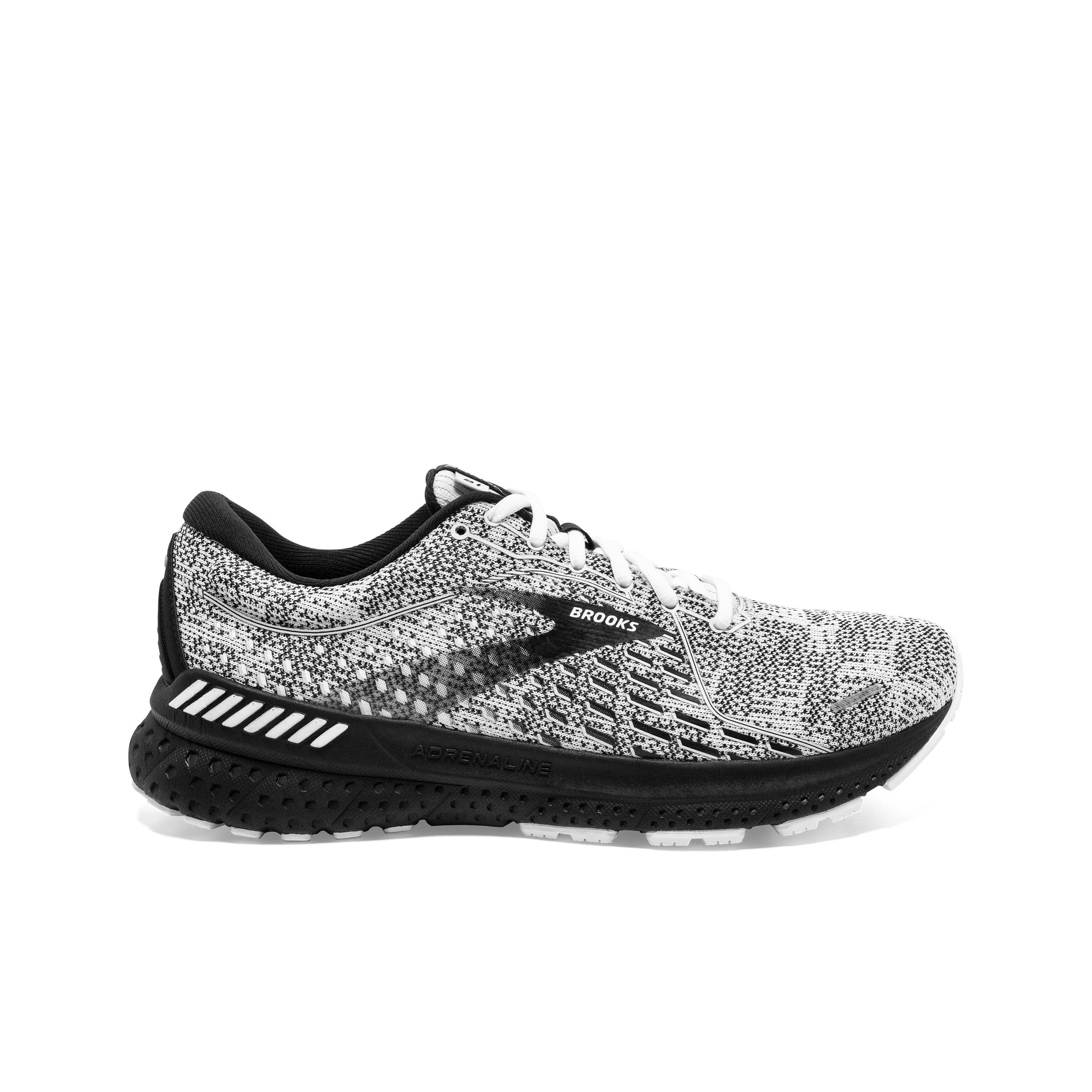 Brooks hot sale oreo shoes